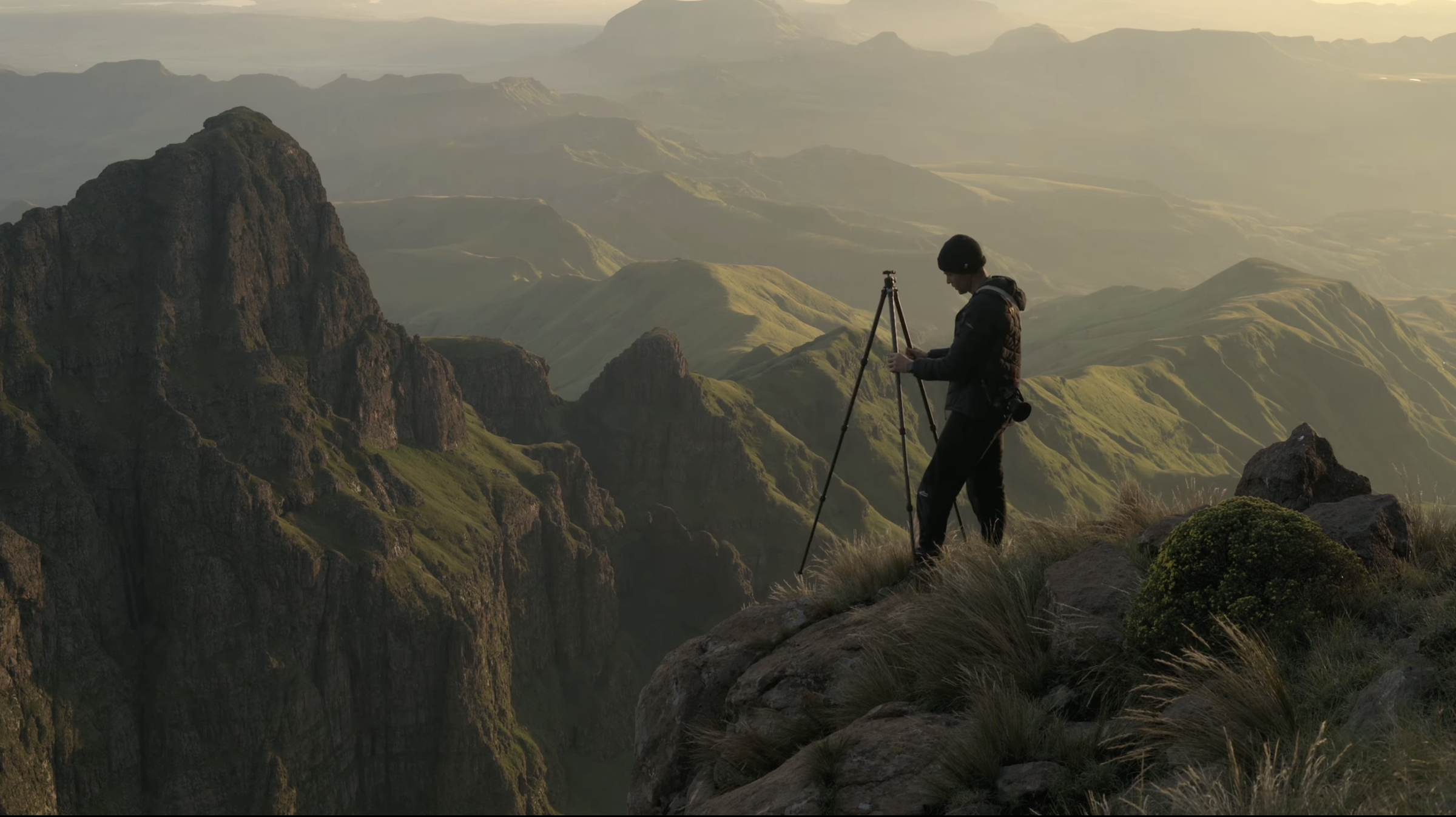 Travel & Lightweight Tripods