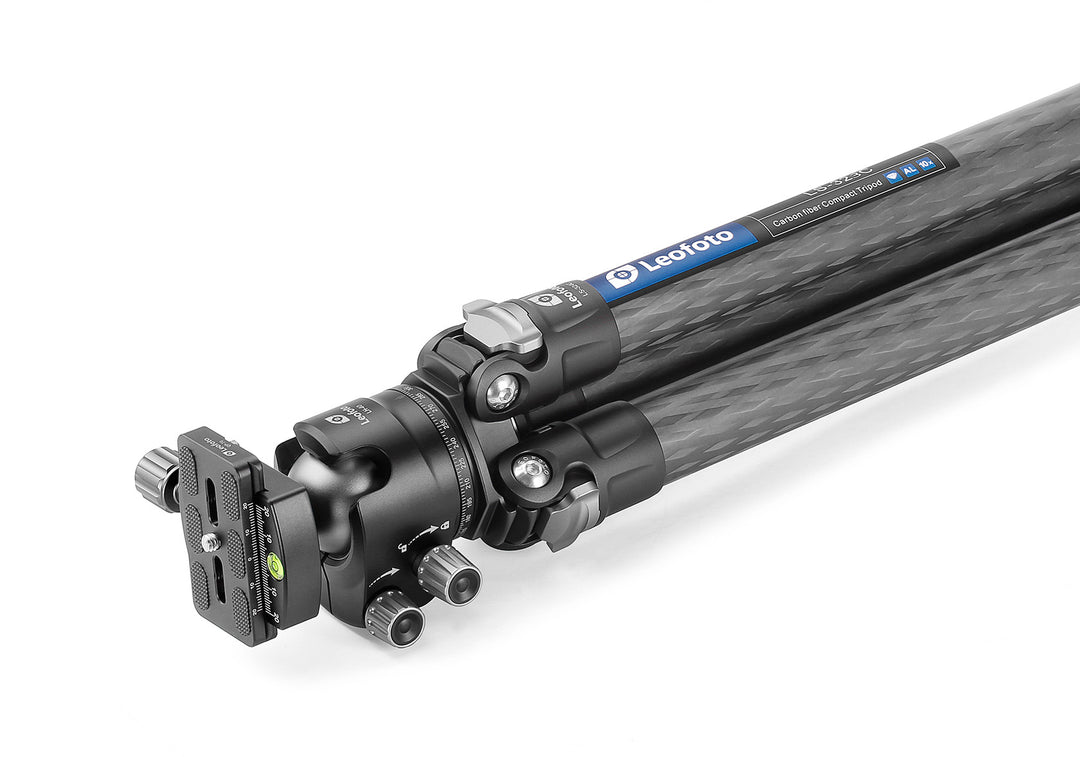 Leofoto Ranger LS-323C + LH-40SC Carbon Fiber Tripod Kit