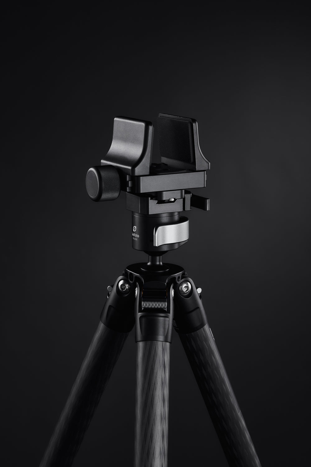 Leofoto GS-3 Universal Rifle Mount / Hog Saddle