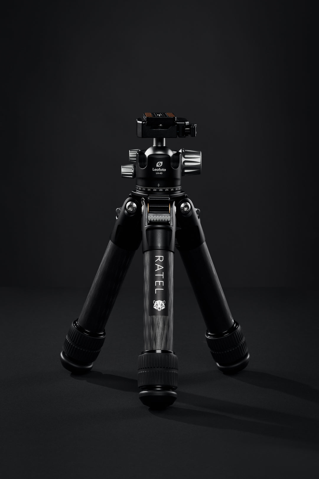 Leofoto Ratel Carbon Fiber Rifle Sports Tripod Kit