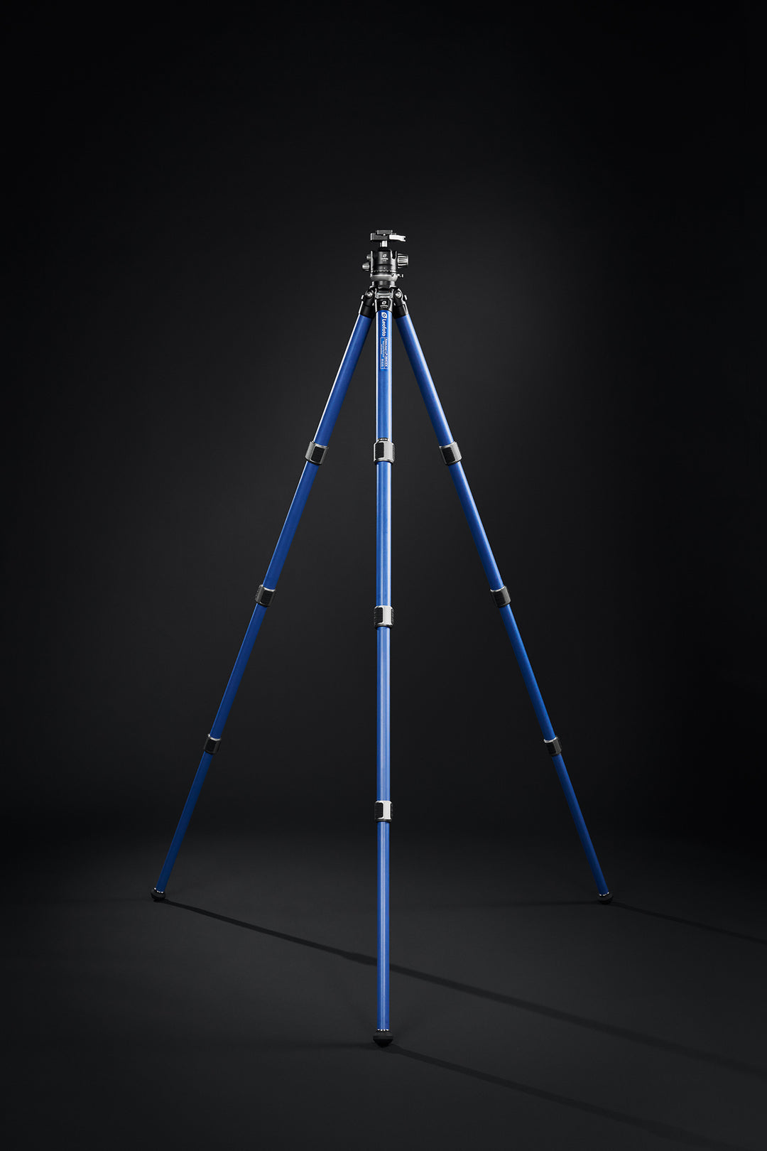 Leofoto Agulhas Carbon Fiber Tripod Kit | LP-364CEX + LH-47LR