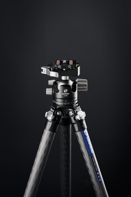 Leofoto Ranger LS-254CL Extra Long Carbon Fiber Tripod Kit