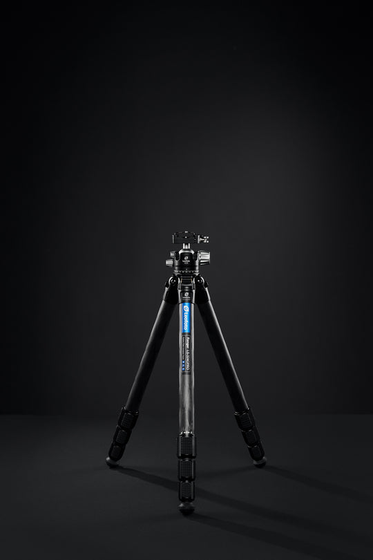 Leofoto Ranger LS-324C Pro + LH-40LR Carbon Fiber Tripod Kit