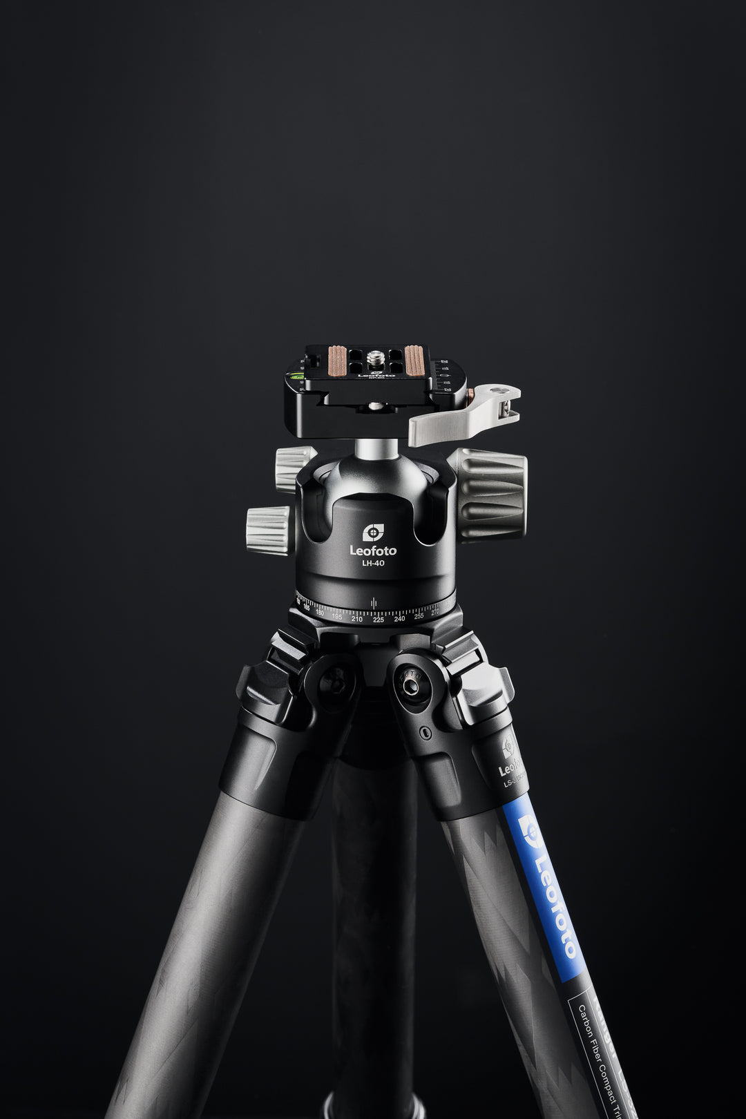 Leofoto Ranger LS-325C Pro + LH-40LR Carbon Fiber Tripod Kit