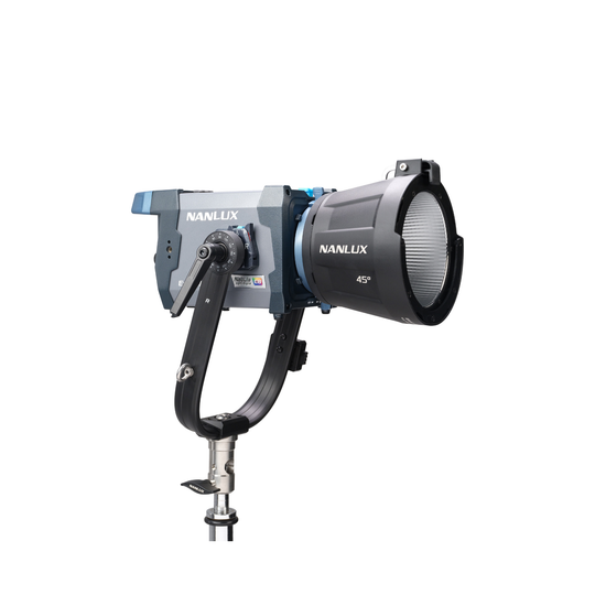 Nanlux Evoke 150C – Full-Colour LED Spot Light