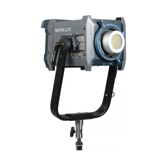 Nanlux Evoke 600C KIT – Full-Colour LED Spot Light with Trolley Case
