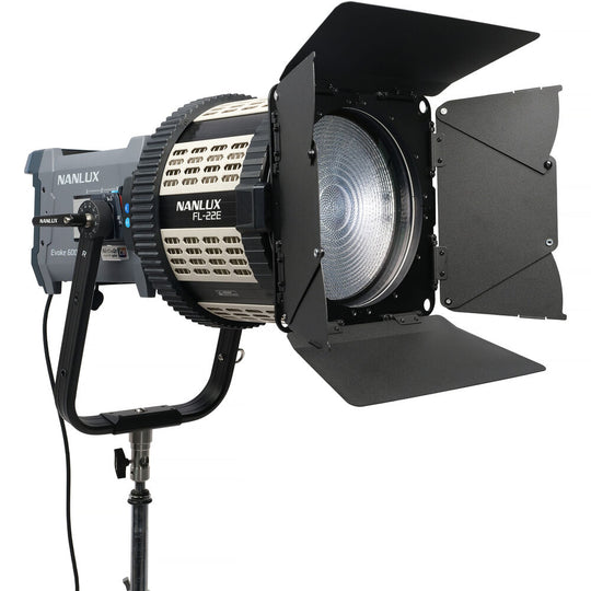 Nanlux FL-22E Motorised Fresnel Lens 15°-50° (BE/Bowens Mount)